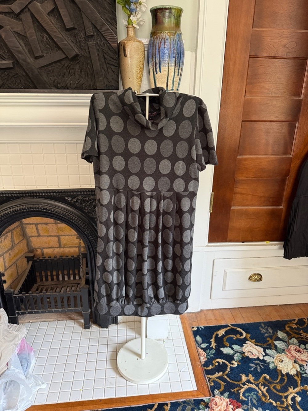 Robbie Bee Gray Polka Dot Short Sleeve dress- worn a few times
